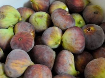 Recipe: Sweet Spiced Fig and Fortified Compote